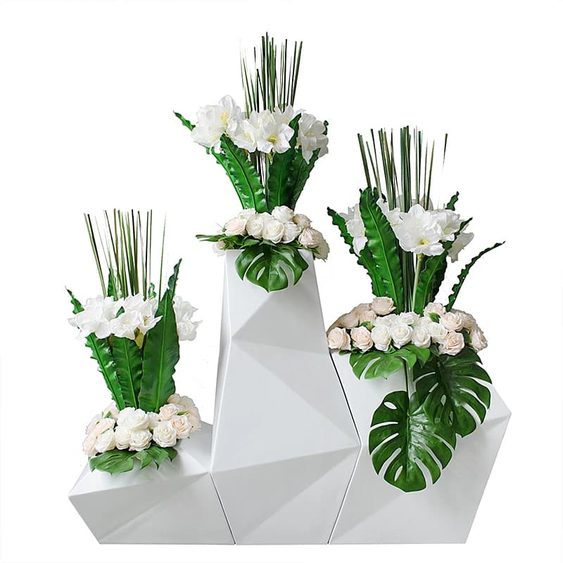 LTT simple and modern combination floor-to-ceiling large vase hotel sales office model room soft decoration