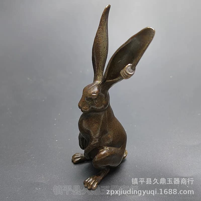Solid brass rabbit ornament in bronze color, indoor craft for tea table decoration