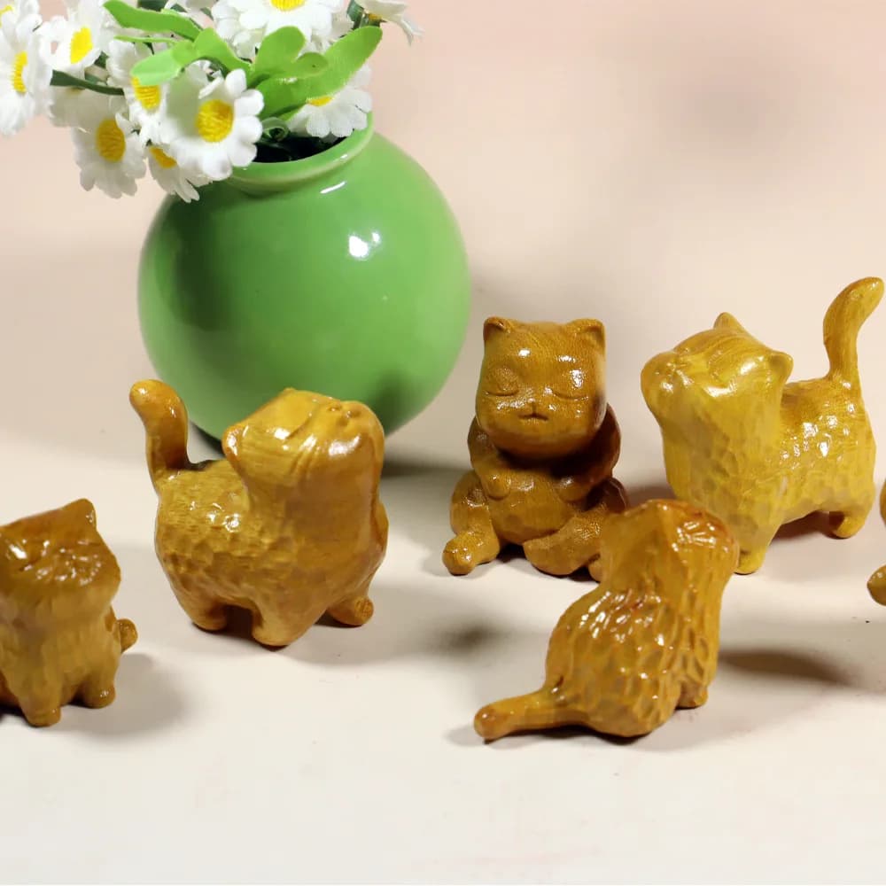 Cypress Wood Carved Cute Arrogant Cat Figurine Popular Wood Craft Desktop Ornament Creative Collectible Gift For Decoration