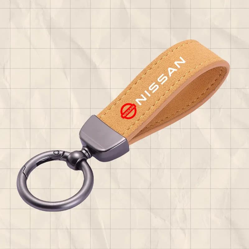 Leather Car Emblem Keychain Pendants Keyring For Nissan Qashqai Sylphy Teana Tiida Navara Auto Accessories