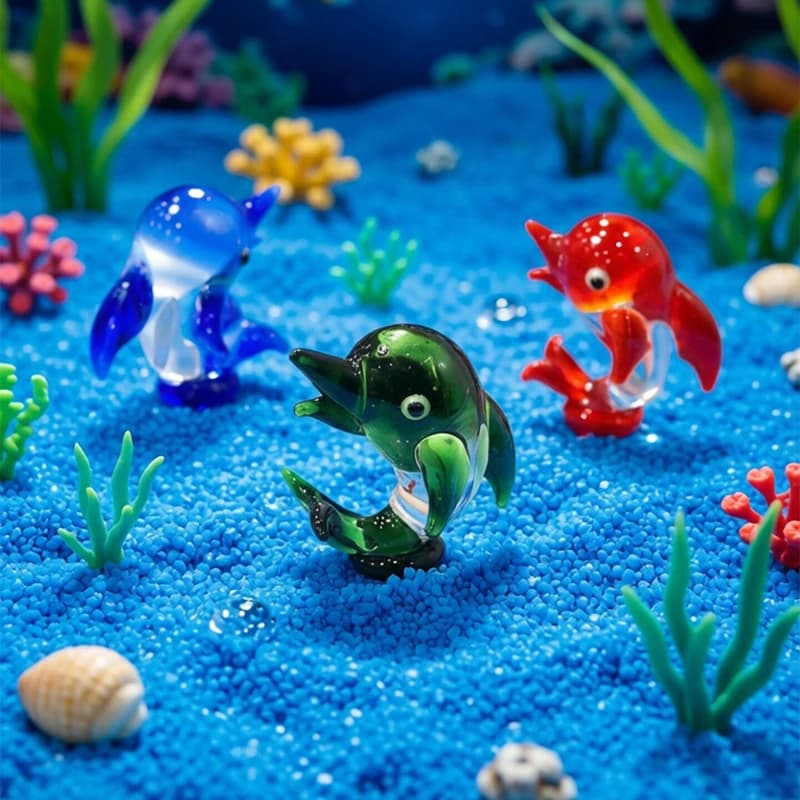 Handmade Mini Glass Dolphin Figurine Cute Marine Animal Small Statue Ornament for Aquarium Home Tabletop Indoor Decor Collection