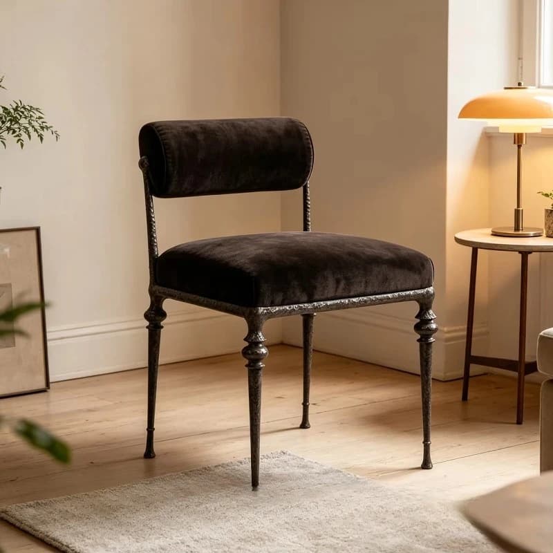 Light luxury modern linen fabric metal leg dining chair is suitable for family restaurants