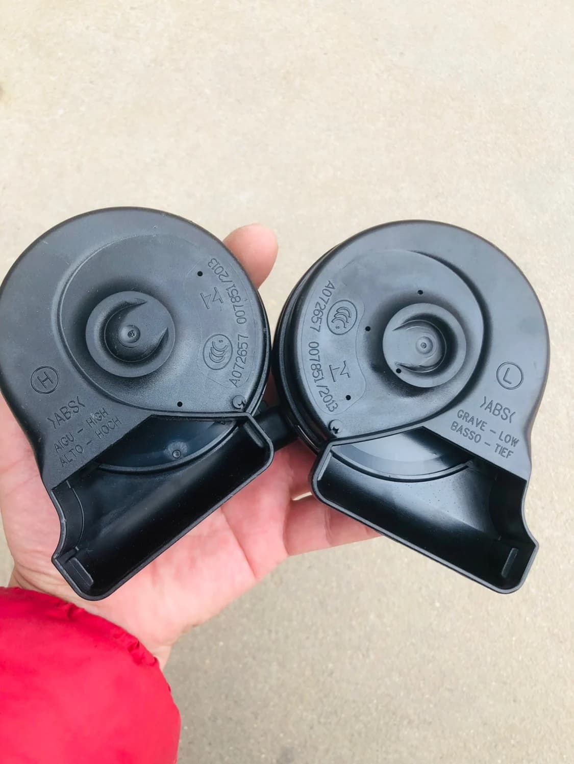 2pcs For Ford Focus Mondeo Escape EcoSport Snail horn