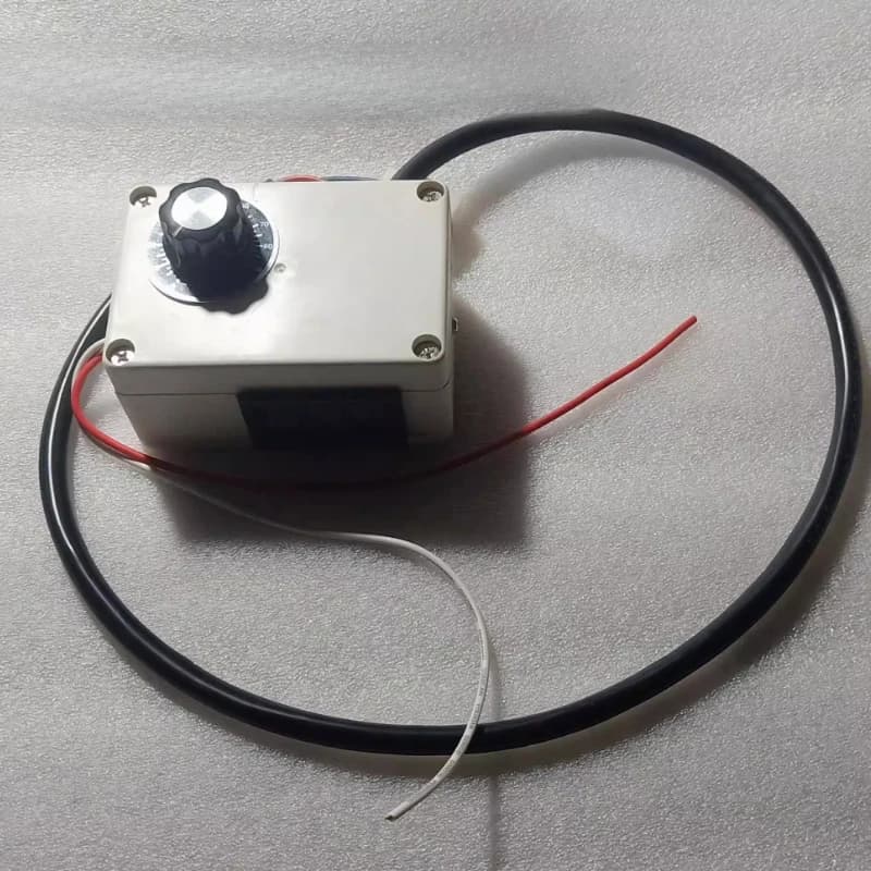 signal,and is connected to serial port of frequency converter with the water pump computer single-chip microcomputer