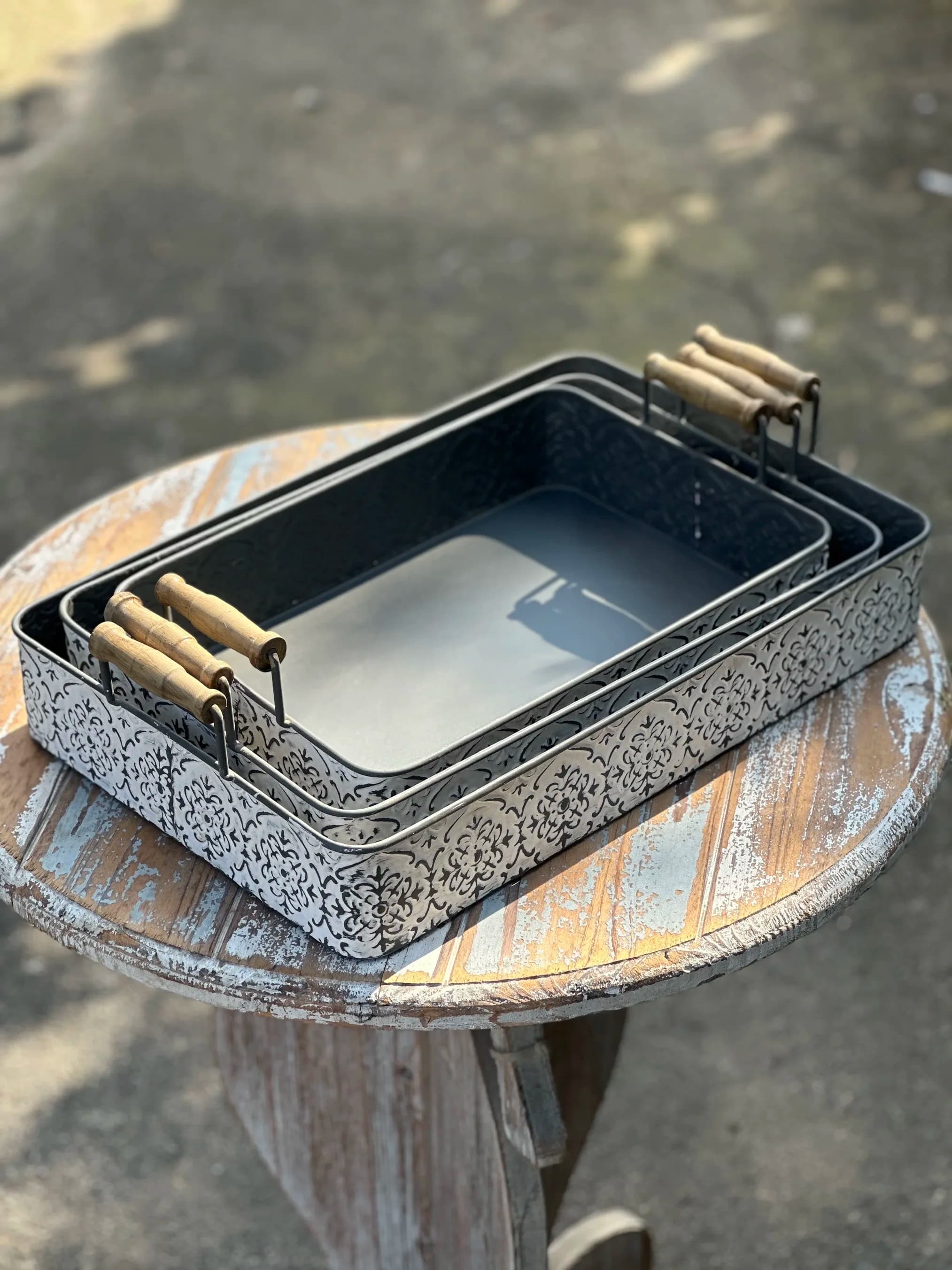 Decorative Metal Serving Trays with Wooden Handles, White Floral Pattern, Set of 3 Nesting Trays