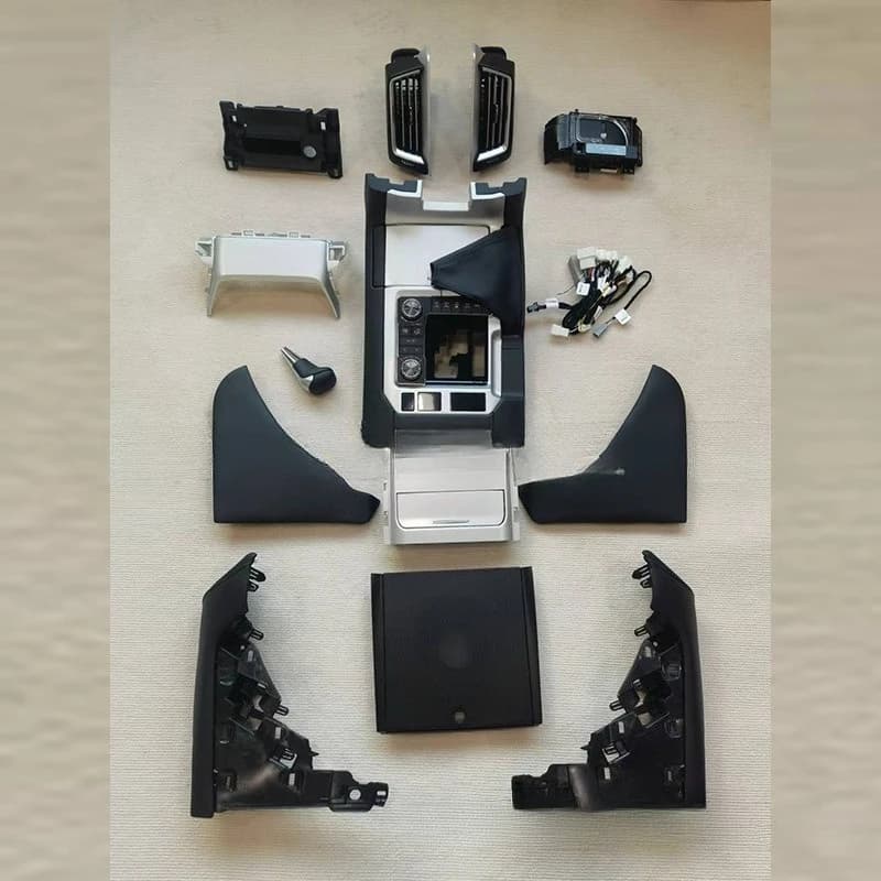 The complete set of interior parts is old and new, suitable for the 08-15 Land Cruiser LC200 kit