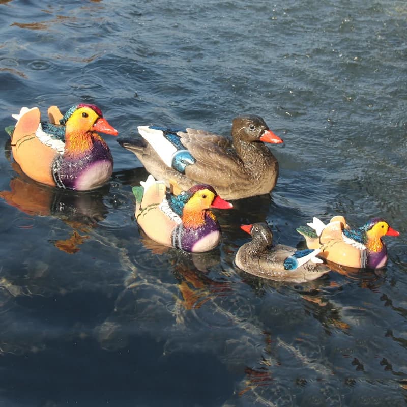 Outdoor Garden Pond Fish Tank Fish Pond Park Resin Animal Simulation Mandarin Duck Duckling Floating Swan Decorative Ornaments