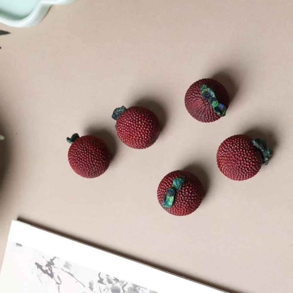 Solid Wood Carved Red Persimmon Hand Piece Wood Fruit Craft Desktop Ornament Nice Holiday Gift Home Table Decor