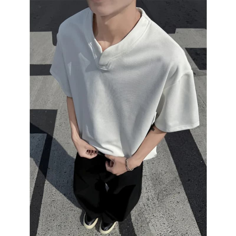 Summer Short Sleeved T-shirt Men White Casual T-shirt Men Streetwear Korean Loose V-neck T-shirt Mens Top Plus Size 4XL