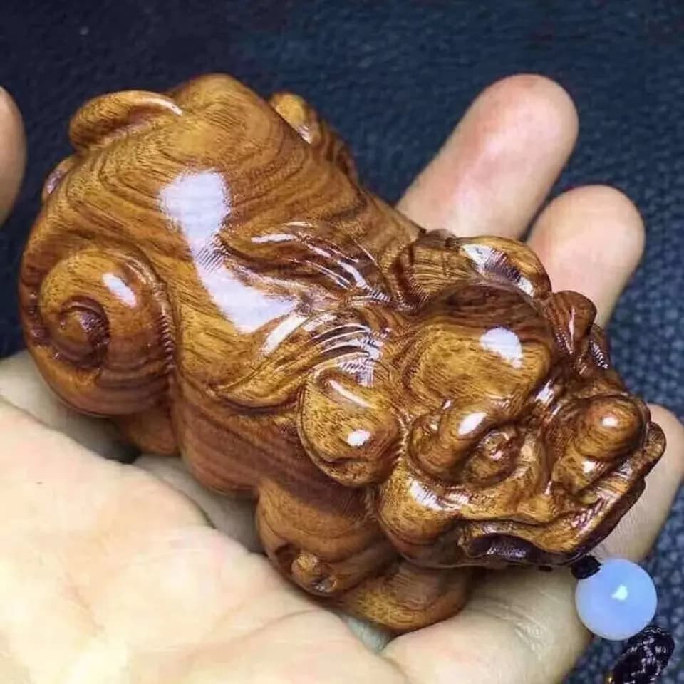 Cz wood carving handle bring in wealth and treasure pixiu handmade solid wood carving mahogany walnut ornaments craft gifts