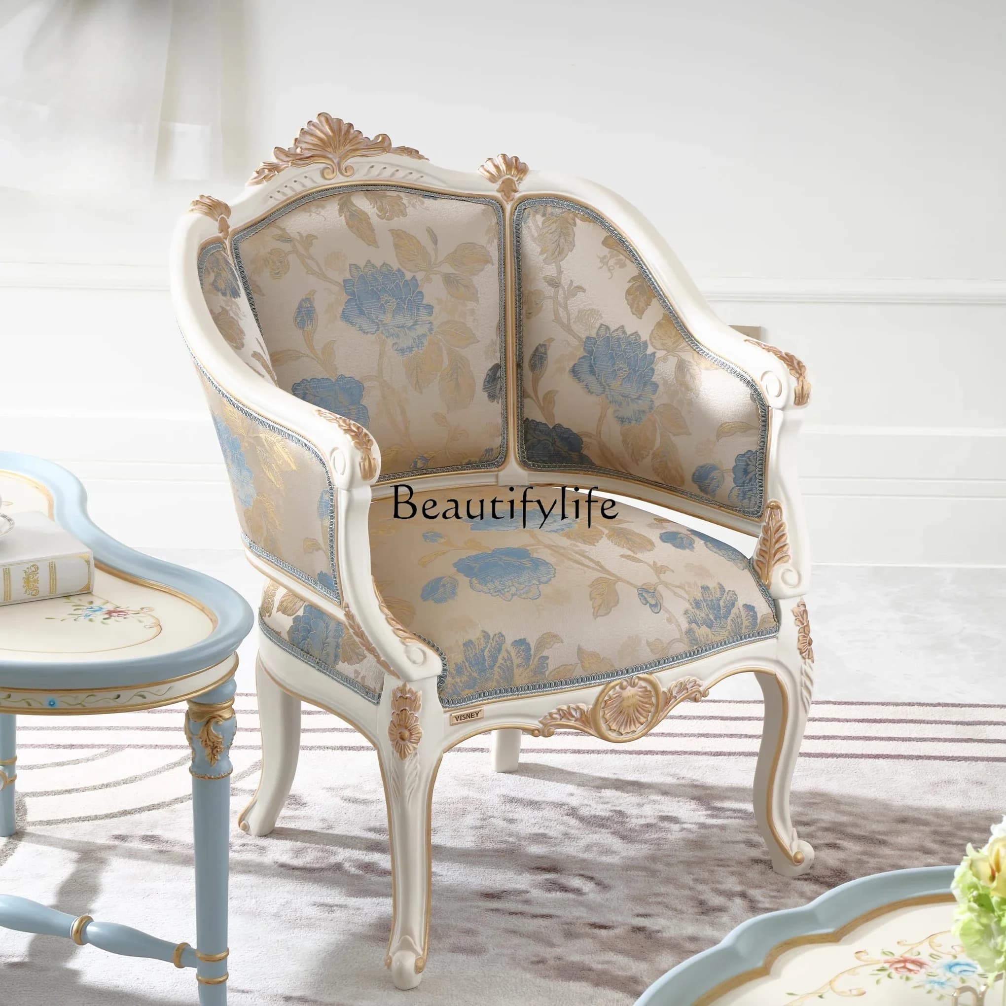 03.Court French retro sofa luxury European villa living room American leisure chair