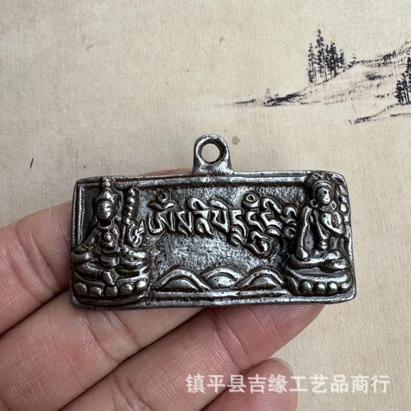 Tibetan-style Nepalese iron , hand-carved Buddhist amulet, meditation Buddha pendant
