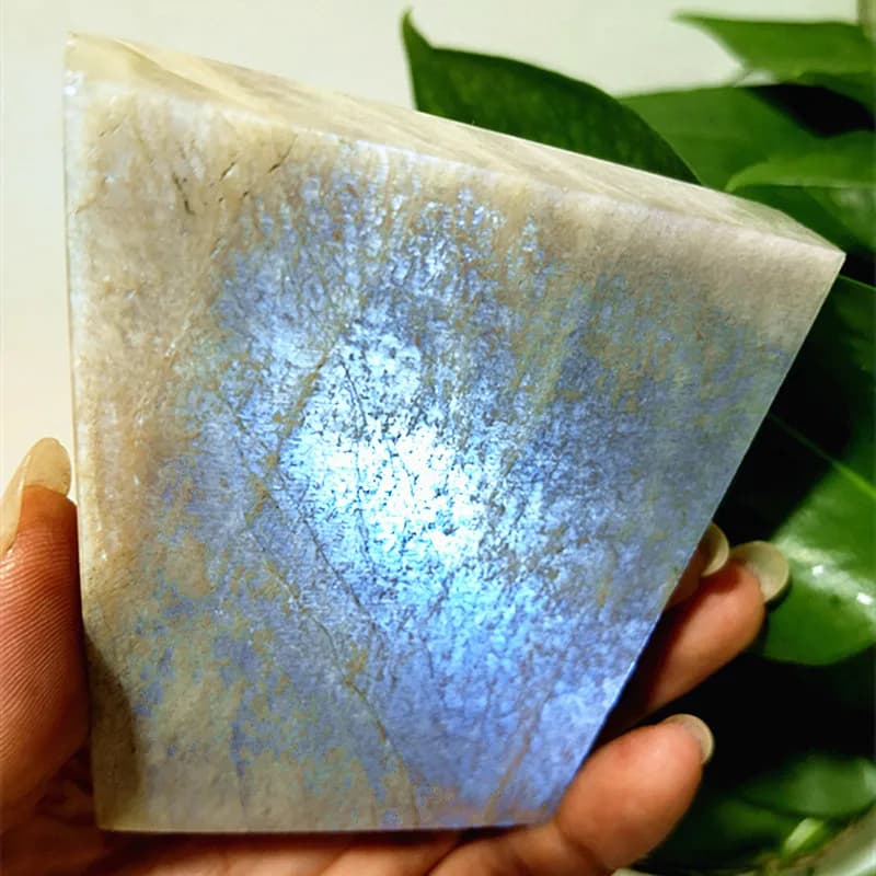 Natural Crystal Blue Moonstone Section Crystals Spiritual Meditation Gemstones Chakra Healing Feng Shui Crystal Decoration