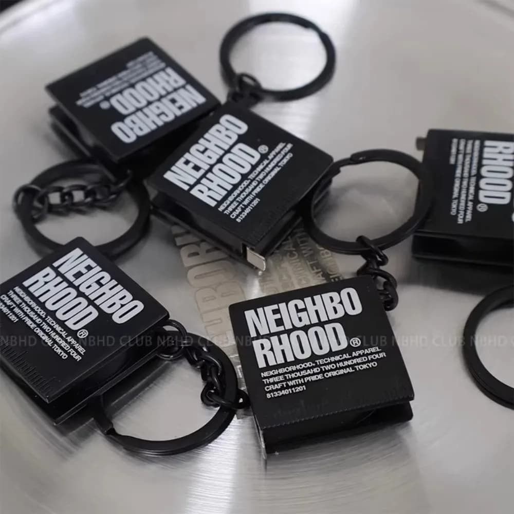 Square Steel Ruler Keychain | Retractable Mini Tape Measure | Metal Gift & Practical Key Ring