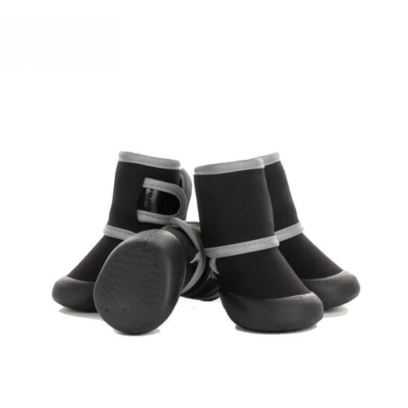 Pet dog shoes Waterproof insulated pet utensils, suitable for sports games of all sizes with solid patterns