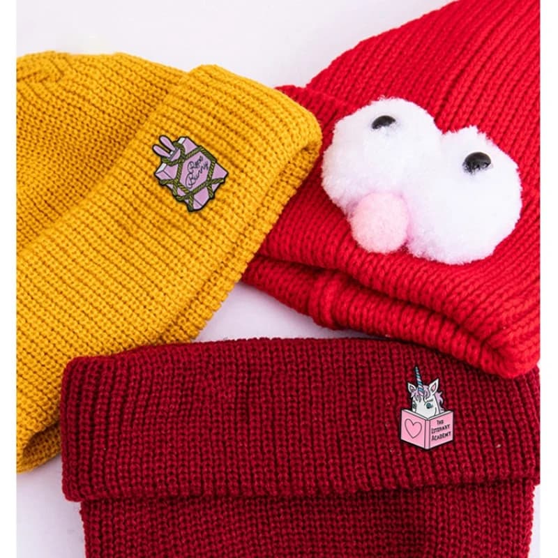 New Pink Unicorn Brooch Cartoon Book Shape Enamel Alloy Badge Pin DIY Clothing Bag Shoes Hat Scarf T-shirt Jeans For Gift Unisex