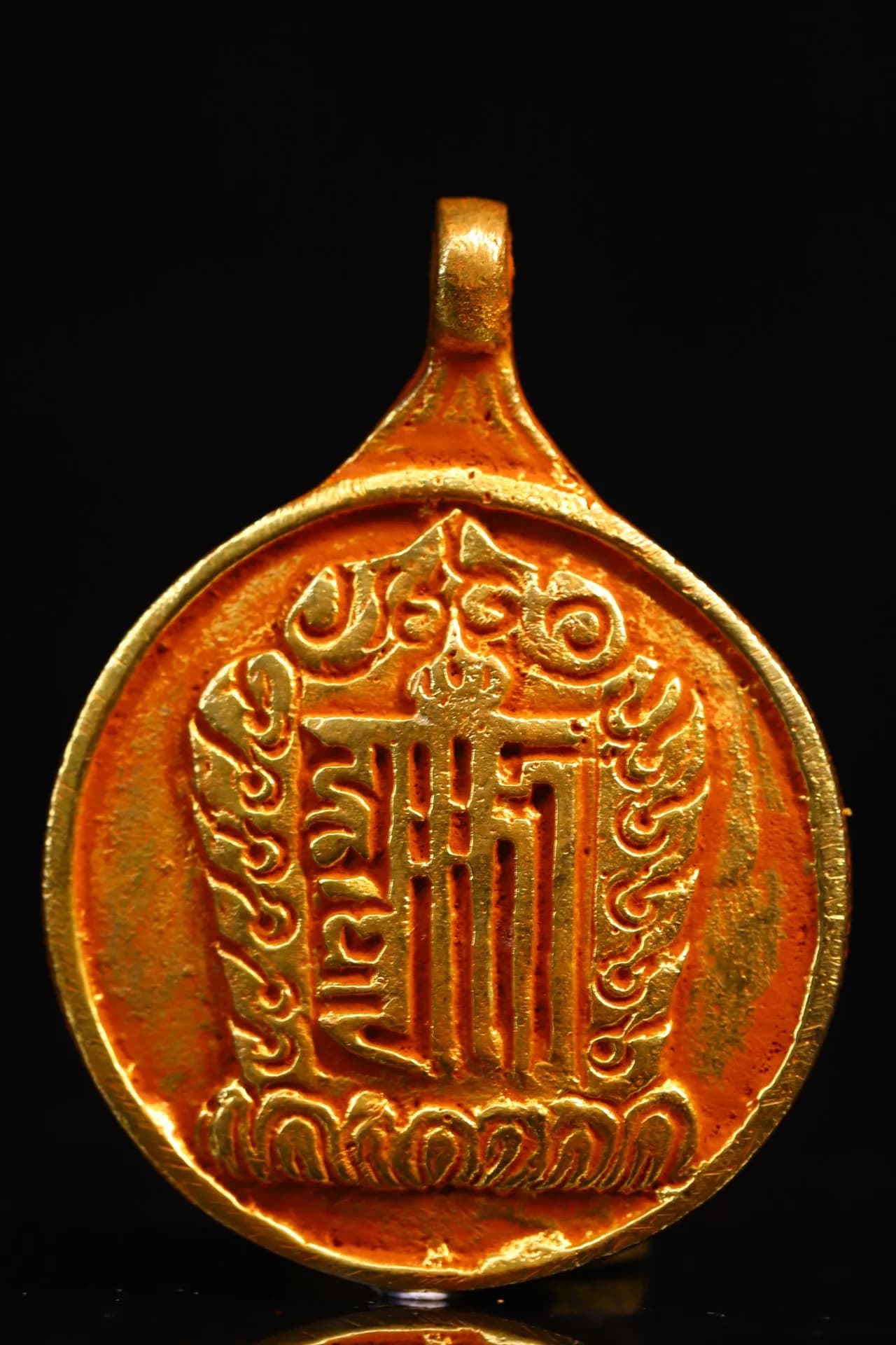 2"Tibetan Temple Collection Old purple Bronze Gilded stupa Jiugong gossip card Amulet pendant Town House Exorcism