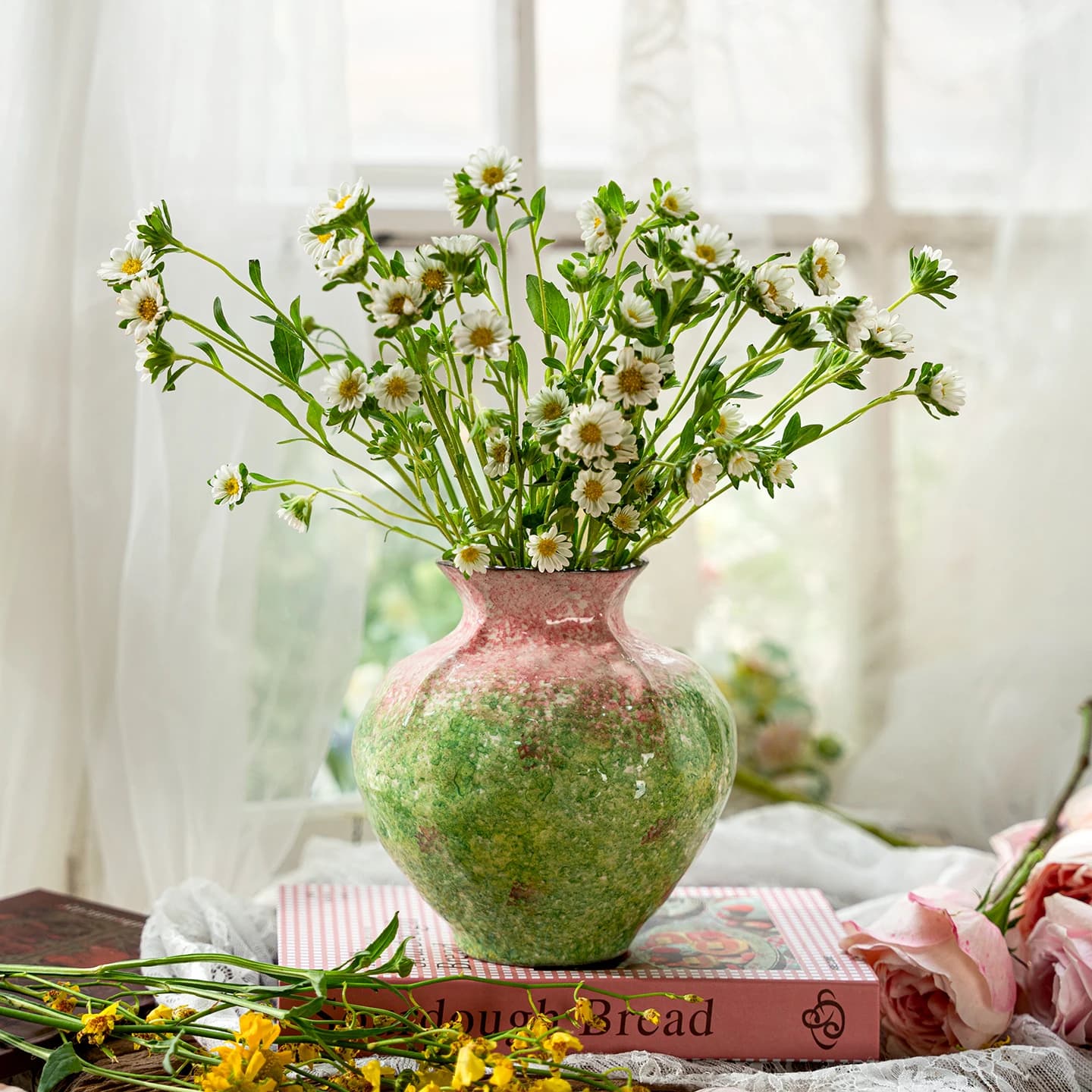 A Vintage Ceramic Vase with A Large Belly Hydroponic Fresh Flower Arrangement A Table Decoration Home Decor home de