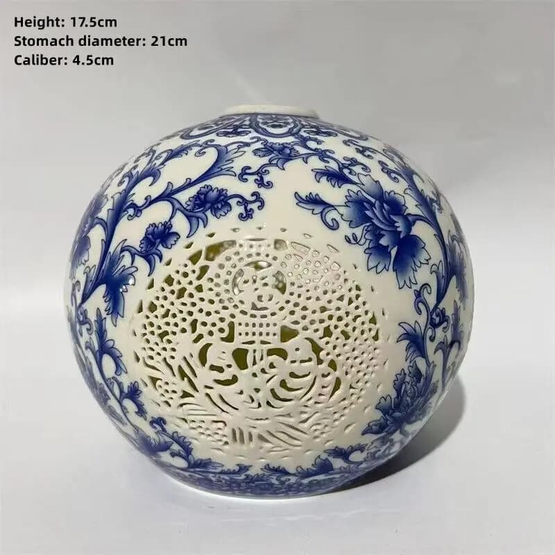 Chinese Blue and white porcelain hollow vase ,Jingdezhen,Painted vase,China