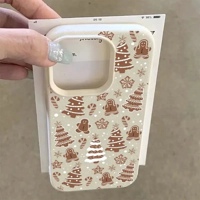 Neutral Vintage Christmas Hard Case for iPhone, Off White Base Gingerbread Cookie Holiday Print Slim Leather Grain Phone Cover