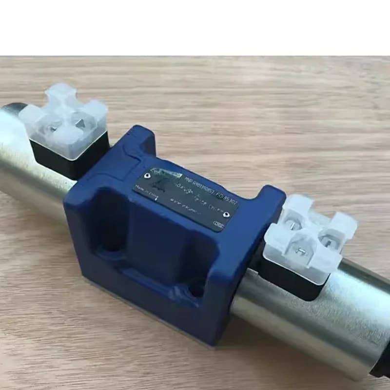 Hot SalesHydraulic Valve 4WE10E50HG24N9K4M Electromagnetic Directional Valve 4WE10D5X/HG24N9K4M Injection Molding Machine