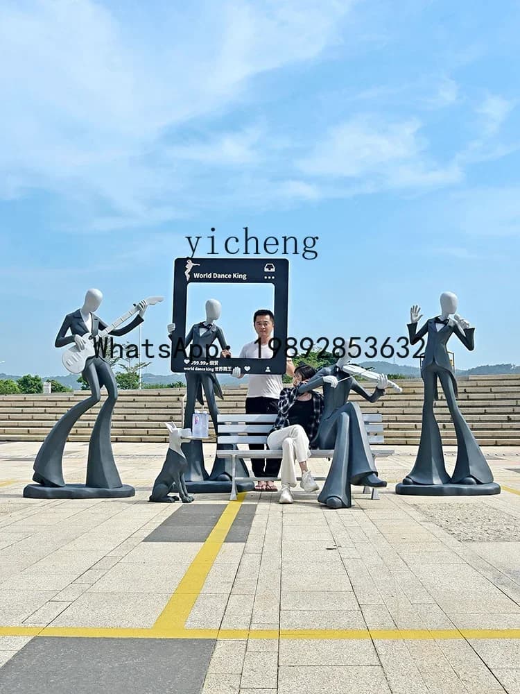 abstract music figure sculpture ornament commercial street square clock in photo beauty Chen decoration