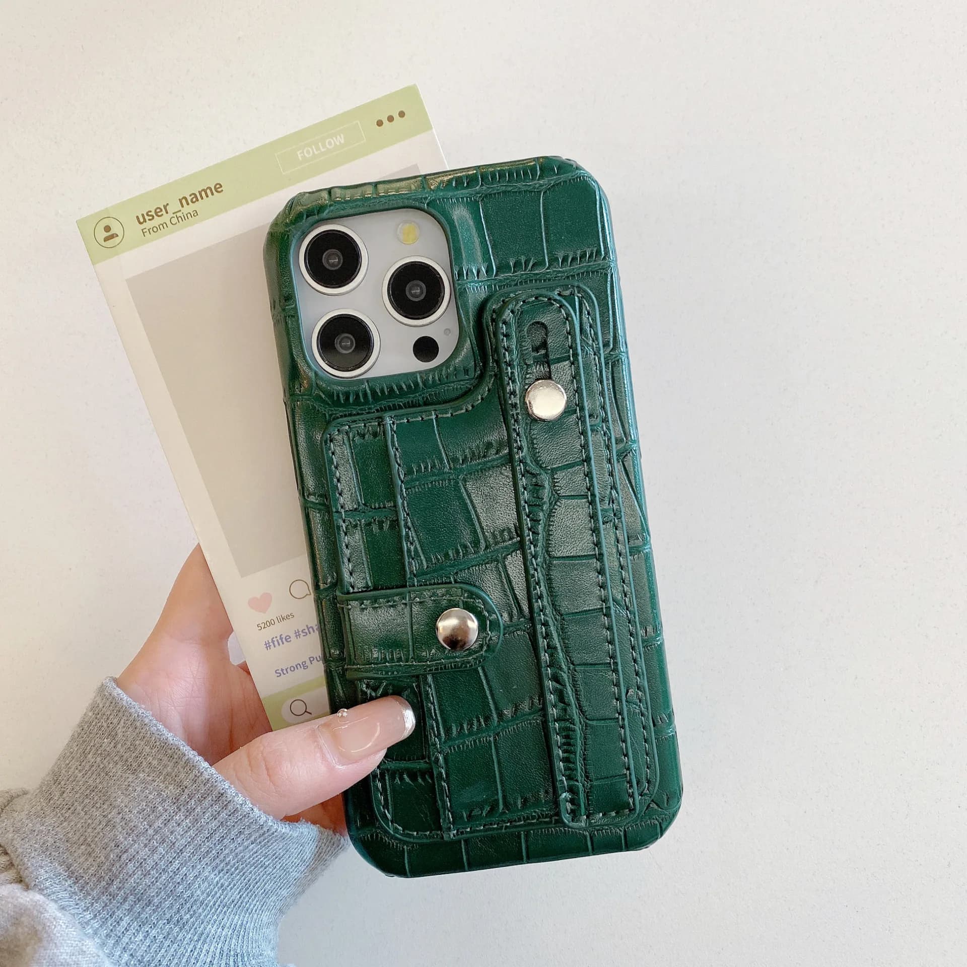 Crocodile Pattern Card for iPhone 17 Case 16promax Wrist Strap Holder 15plus Half Pack, 14 Pro Anti Drop 13 12 Protective Cover