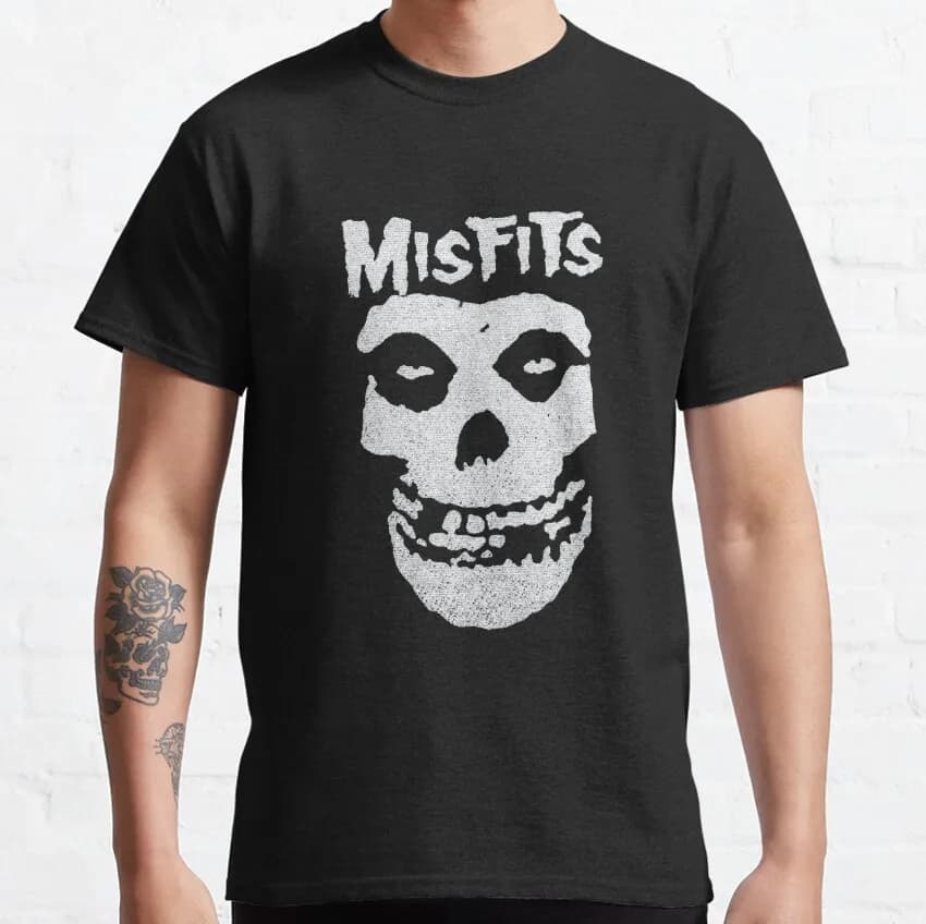 Novelty Misfits Skulls Movie T-Shirt for Men Round Collar Short Sleeve glenn danzig punk heavy metal spooky retro skeleton