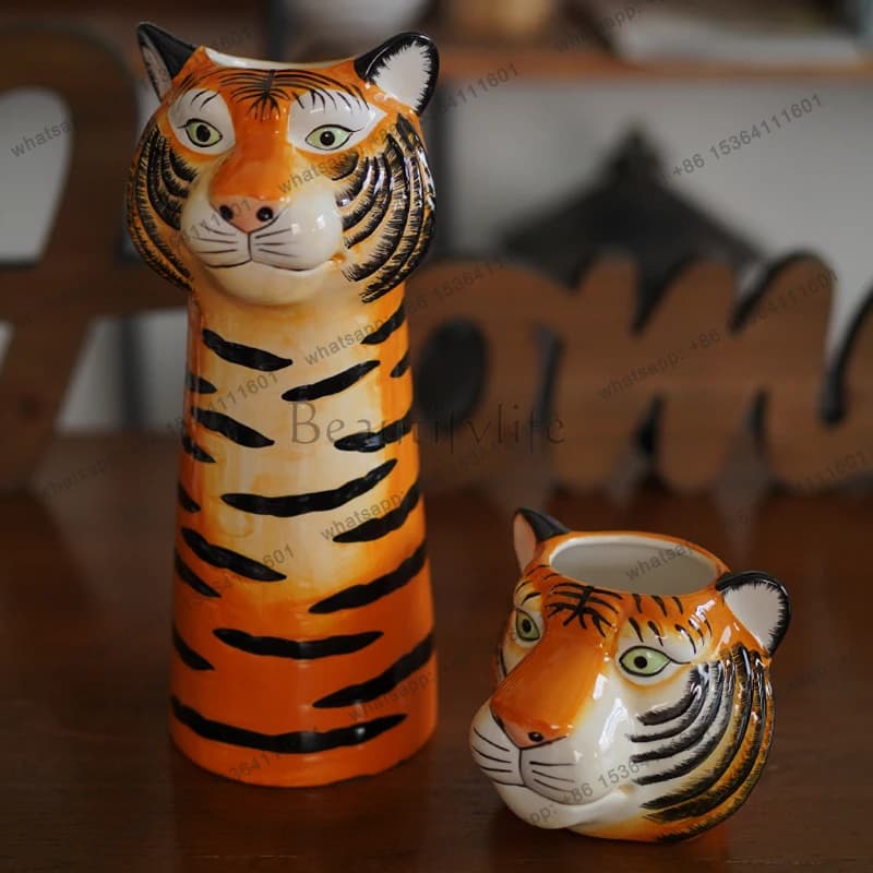 animal modeling hand-painted creative ceramic vase three-dimensional creative cup art