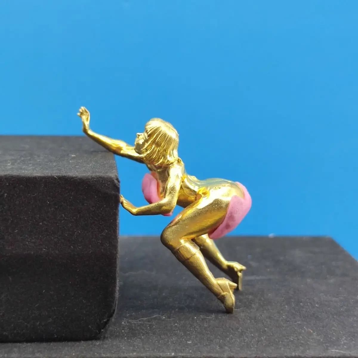 Antique Brass Girl Figurine, Artistic Pose Mini Statue, Vintage Desktop Display Decor, Collectible Art Sculpture Gift