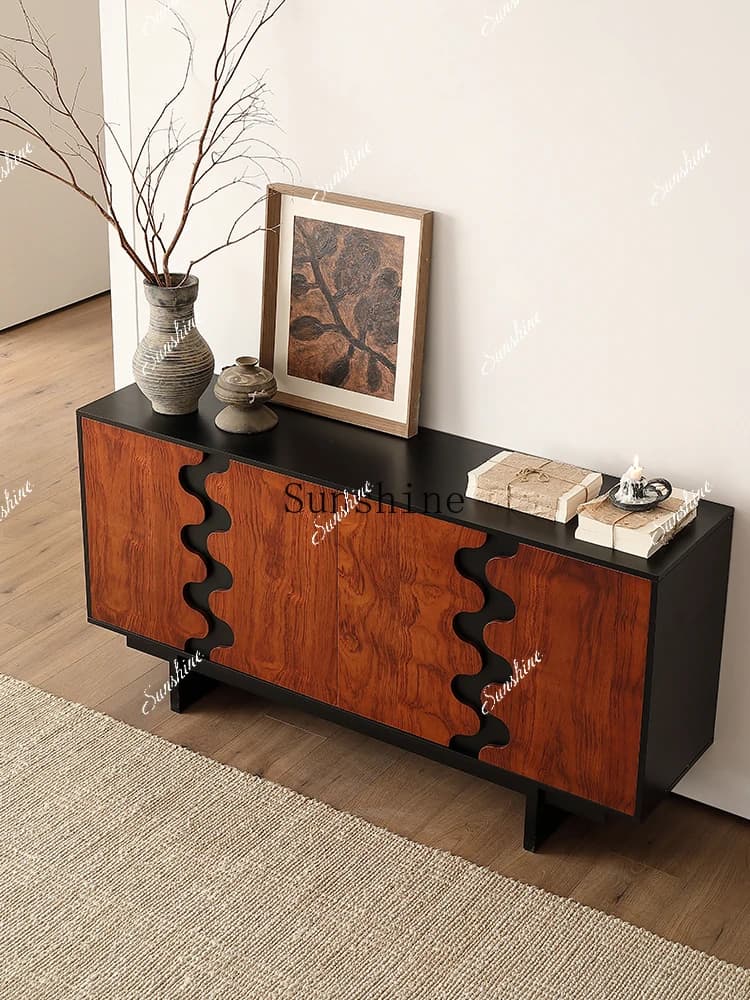 Integrated storage against the wall  FT