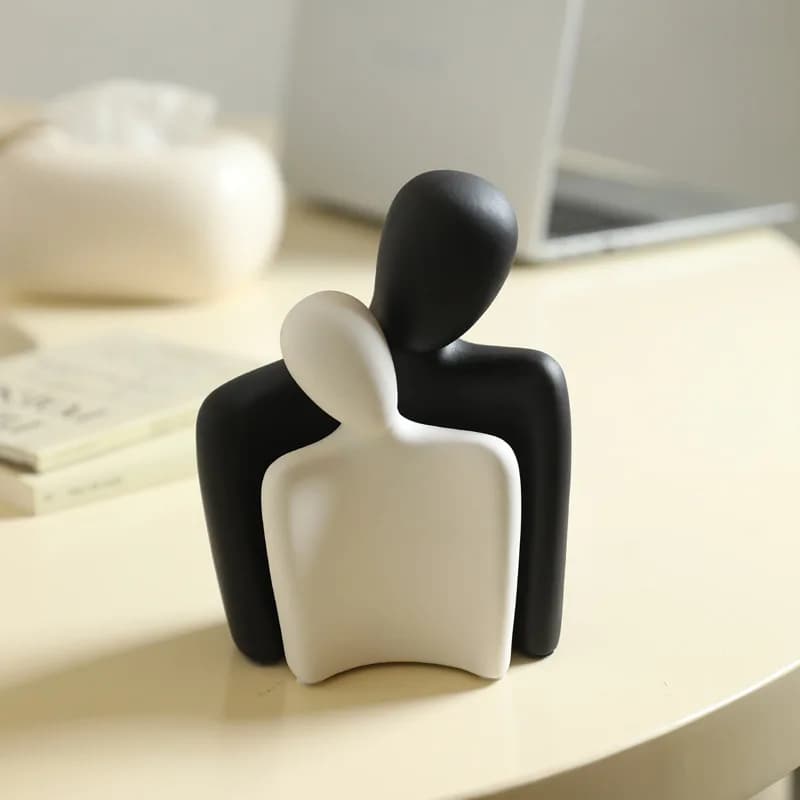 Creative Ceramic Abstract Simple Character Ornament Living Room Wine Cabinet Entrance Couple Embrace Art Modern Soft Decoration