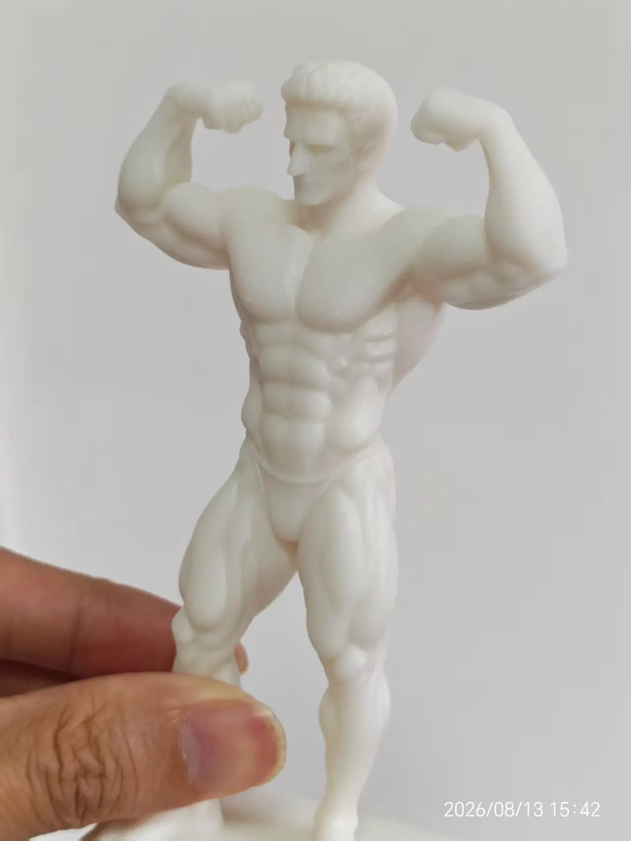 European-Style Retro Bodybuilding Muscular Man Sculpture Figurine And Action Figure - Gym Table Assembly Model