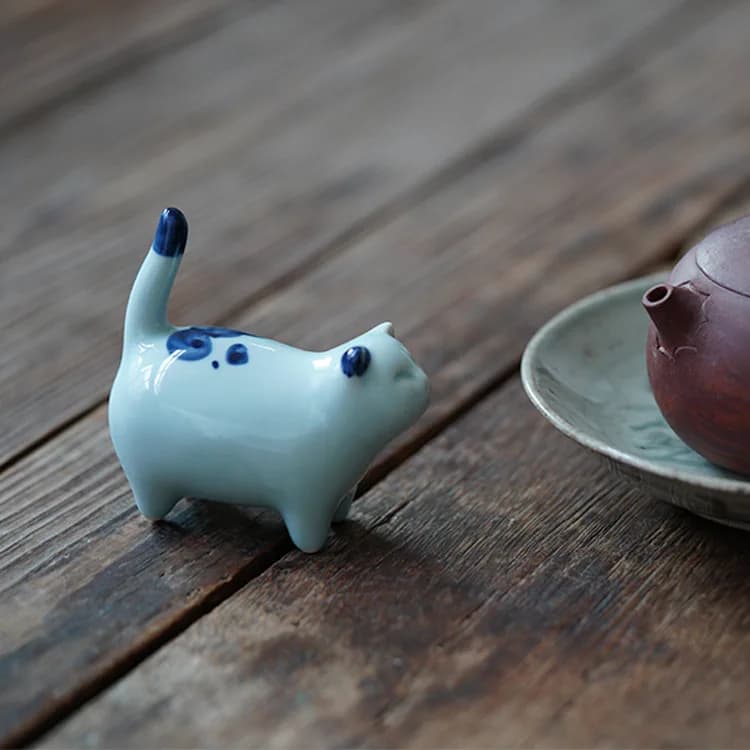 Ceramic hand-painted animal tea pet lucky cat rich cat ornament Chinese office decoration tea pet tea ceremony accessories