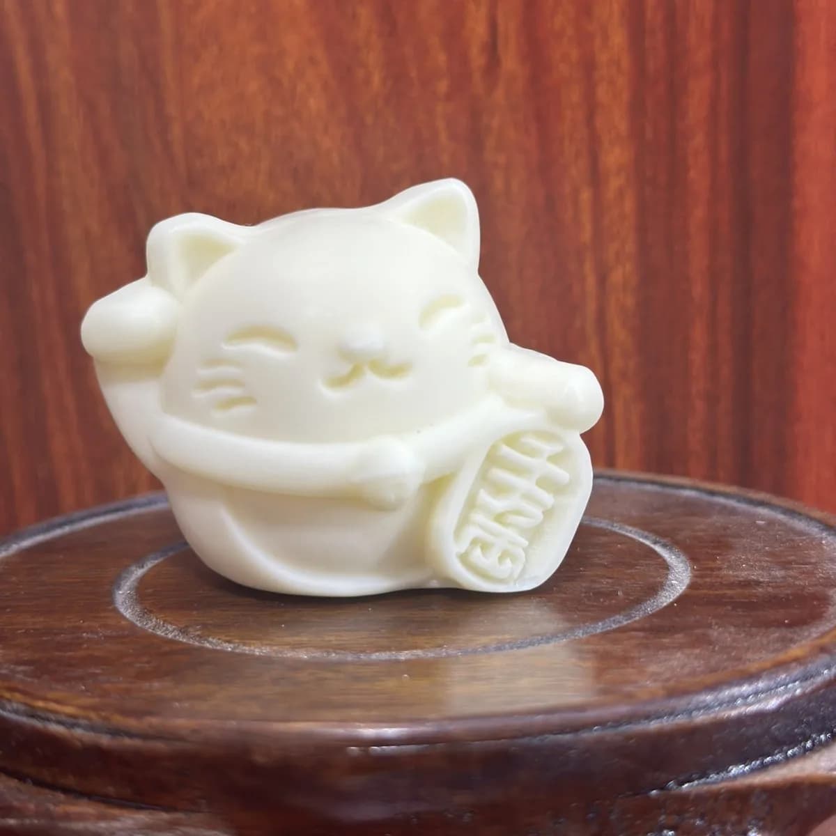 Ivory Nut Carved Fortune Cat Figurine 5*4.2cm Home Living Room Desktop Tea Pet Wenwan Craft Ornament
