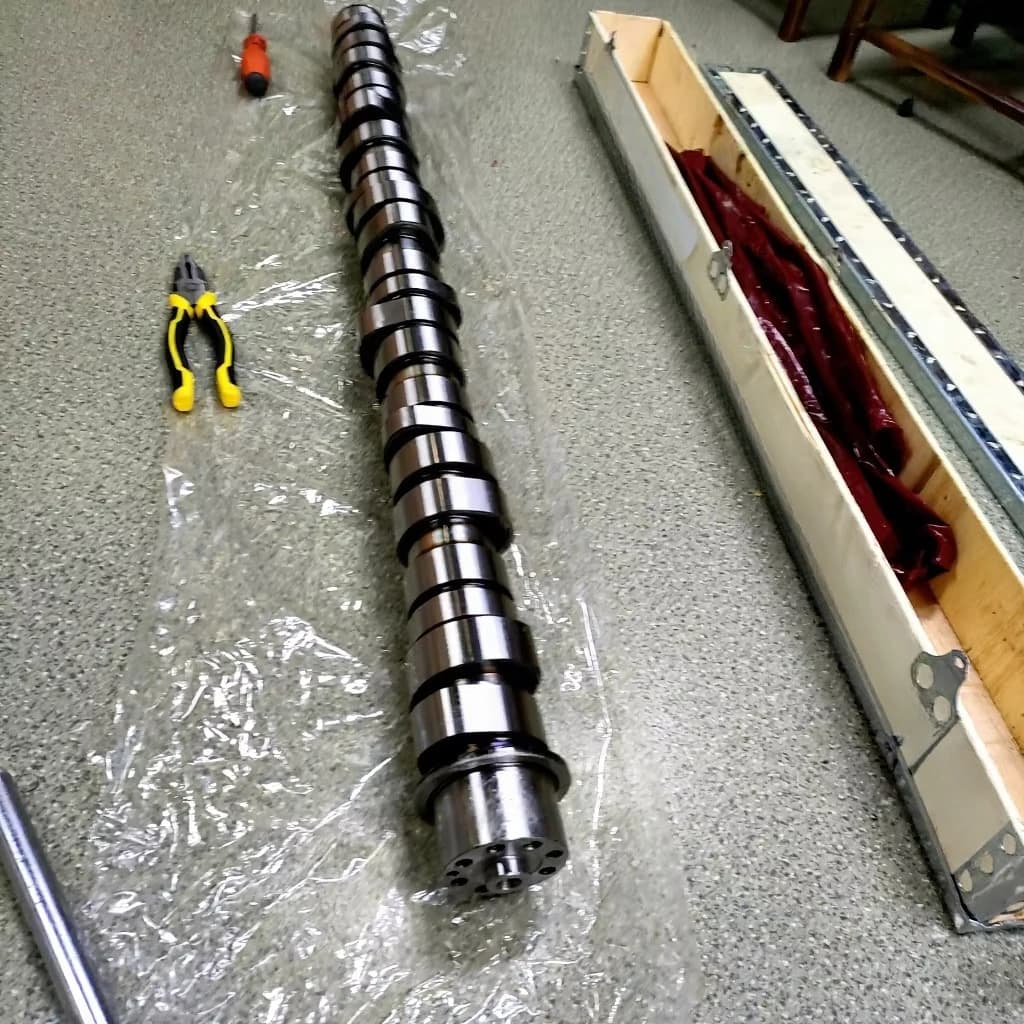 forRebecca D13 Engine Camshaft 20742610 20742610 22431886 22584602 20758404 21154172 21110437 13000 for Fh13 Fm13 D13A