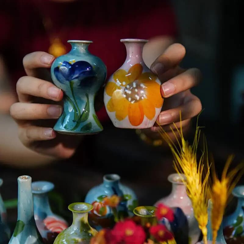 Hand Painted Ceramic Mini Vase for Succulents Hydroponic Flowers Home Decor and Small Party Decoration