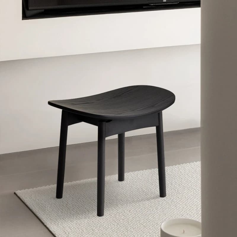 Minimalist Black Solid Wood Shoe Stool Creative Saddle Design Living Room Chair Bedroom Makeup Stool Unique Home Furniture