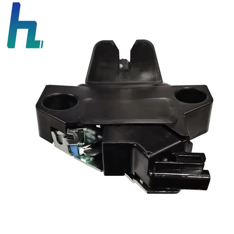 64610-02110 Car Trunk Luggage Compartment Door Lock Assembly For Toyota Corolla E15 2006-2013