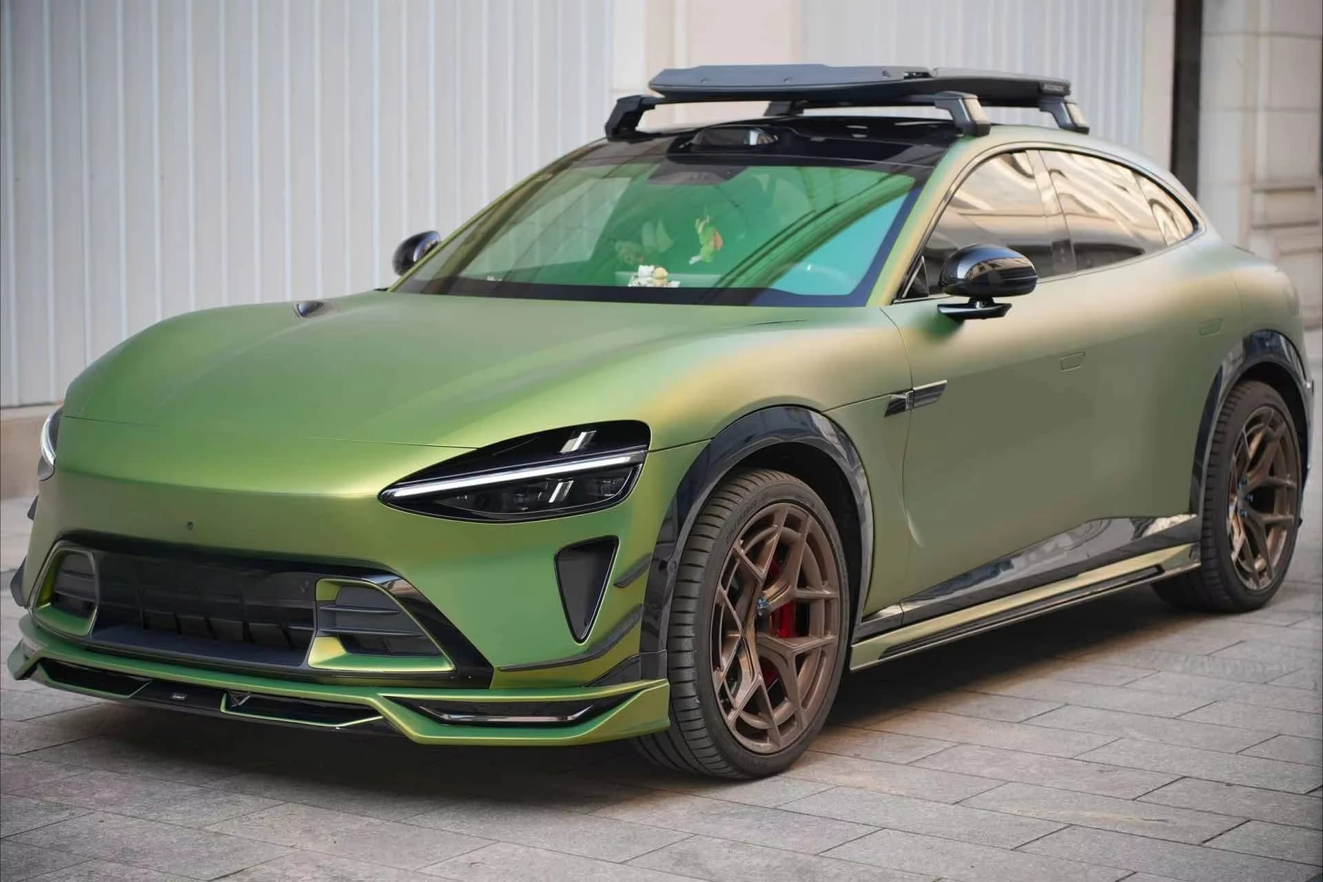 Runde Perfectly Adapts for Upgraded and Modified Boch Style High-quality ABS Body Kit Car Bumper Factory Direct Sales