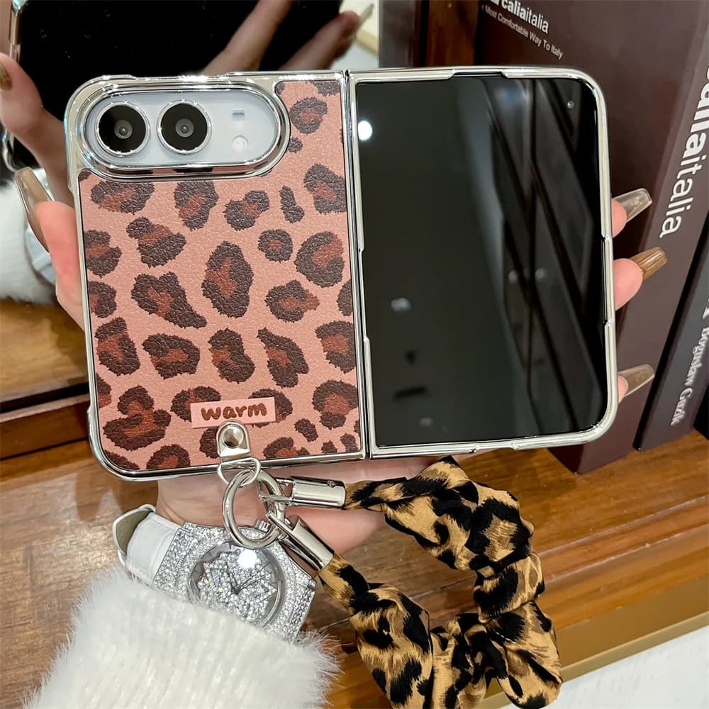 Luxury Korea Ins Leopard brown Phone Case For iPhone Duo Protection With Shockproof Fold Phone Cover with Chain Cute Cases