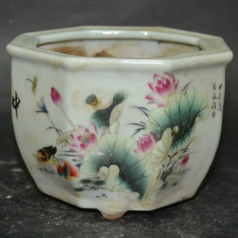 Antique Chinese Collectible Famille Rose Porcelain Koi Lotus Flower Design Flowerpot