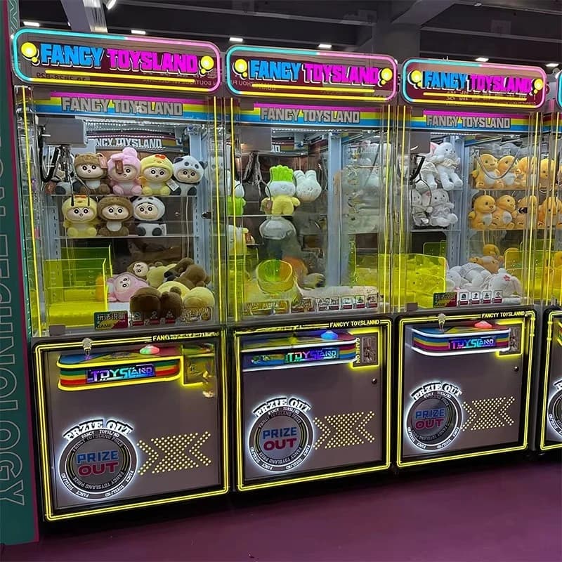 Combinable claw crane machine arcade prize game with clip clip and mall carousel prize doll