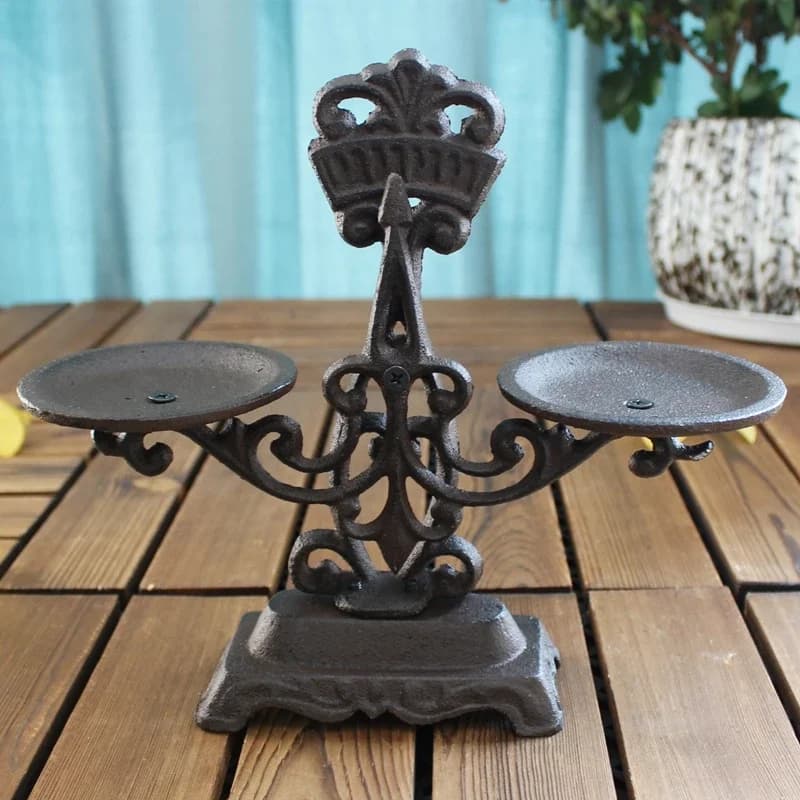 Retro Rustic Cast Iron Balance Figurines Old Style Handmade Heavy Ornament For Home Office Tabletop Decoration