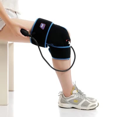 Low temperature knee pain relief Rehabilitation physiotherapy Cold compression therapy Knee brace wrapped in ice glue bag