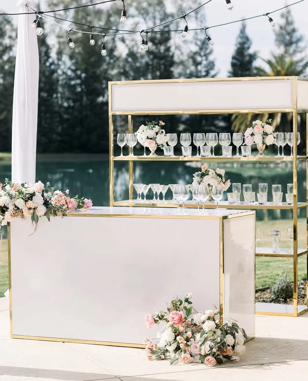 *Modern Party Event Cocktail Bar Counter Wedding EventCounter Bar Table and Wine Rack