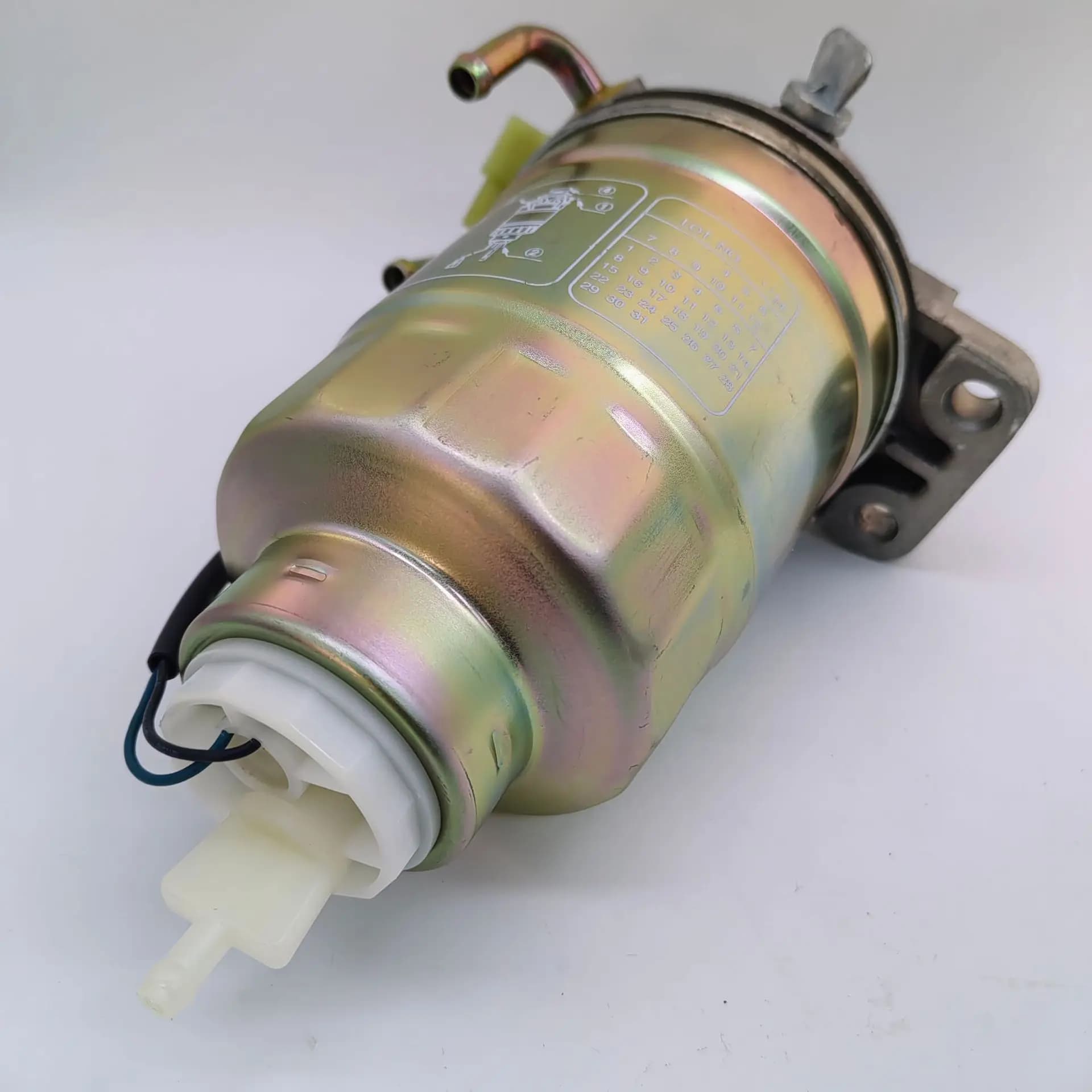 Parts Factory OutletForklift Accessories 2-3 Tons D20/25/30S-3 Engine Maintenance Parts Oil-water Separator