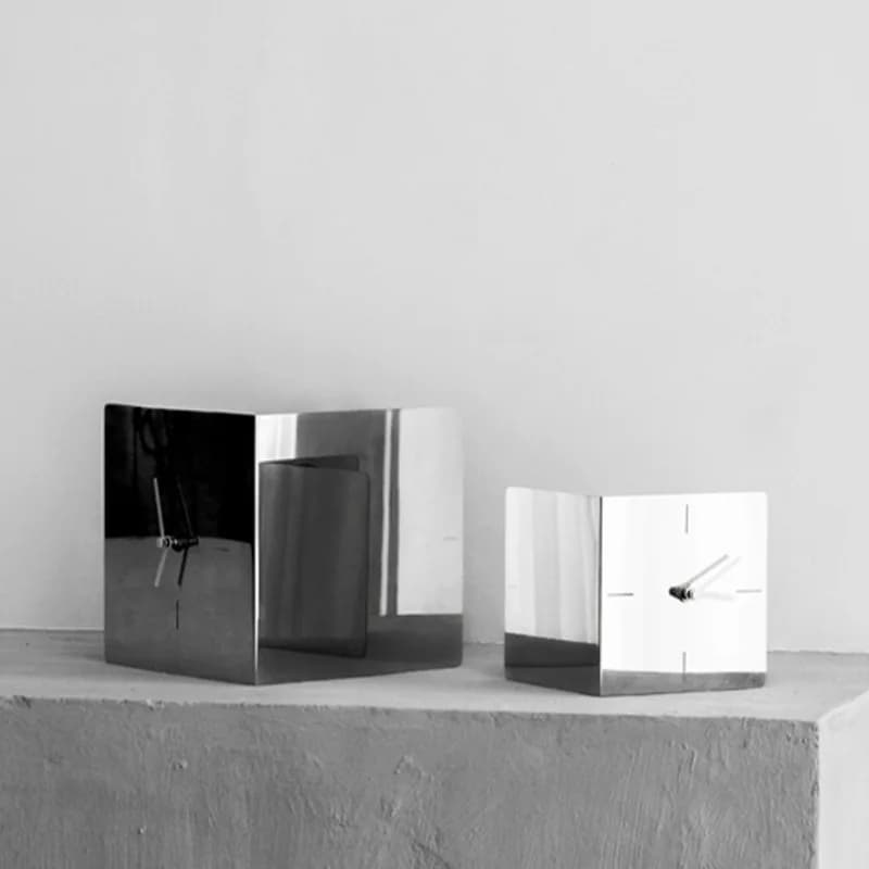 Modern light luxury creative metal stainless steel clock ornaments, home bedroom bedside decorations in the sales office