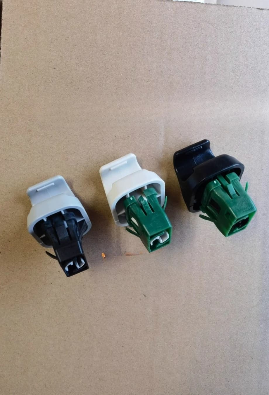 1pc For Honda Odyssey Accord Crider CR-V Jade XR-V Vezel sun visor clips