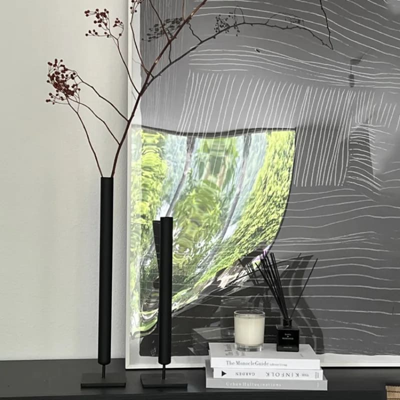 Simple modern wabi-sabi style ornament, metal wrought iron flower ware , vase desktop flower arrangement